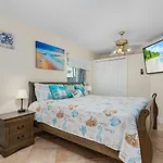Welcome To Villa X-Ta-Sea, Your Ultimate Waterfront Retreat With An Array Of Resort-Style Amenities And Pet-Friendly Accommodations!