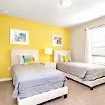 Upstay - Theater Games Pool - Hot Tub - Sleeps 16