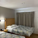 Travelodge by Wyndham Riviera Beach/West Palm