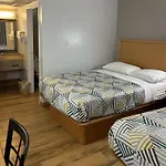 Travelodge by Wyndham Riviera Beach/West Palm