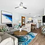 The Crescent 216