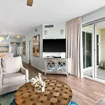 The Crescent 216
