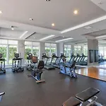 Studio With Rooftop Pool In Boynton Beach