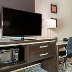 Comfort Suites Fort Lauderdale Airport South & Cruise Port