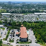 La Quinta By Wyndham Pcb Coastal Palms