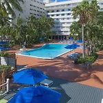 Radisson Resort Miami Beach