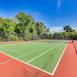 Fernandina Beach Condo With Pool And Path To Beach!