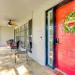 Spacious Tavares Home With Private Outdoor Oasis!