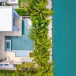 Villa Waterfront Miami 6 Bedrooms Sleeps 14 People