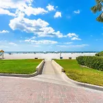 Palm Bay Club