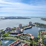 Isla Del Sol Top Floor Bahia Vista 541