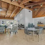 Park Shore Resort Beautiful Deluxe 2 Bed 2Bath Condo