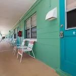 Tropic Terrace Suite #45 - Beachfront Resort
