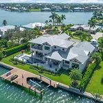 Quintara Luxe