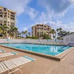 Condo With Patio And Resort Amenities In Fort Pierce!