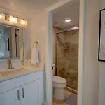 El Matador 331 - Third Floor Unit