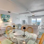 El Matador 331 - Third Floor Unit