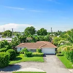 Charming Coral Ridge 2Br 2Ba Near Beach Plus Pool