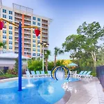Vacation Village At Parkway