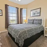 7654 Comrow #403