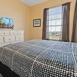 7654 Comrow #403