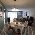 2Br/2Ba Condo Sienna Park