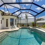 Luxe Bayfront Sarasota Home Rental Pool, Lanai!