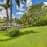 Luxe Bayfront Sarasota Home Rental Pool, Lanai!