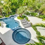 Compass Rose, 9 Bed, 8,5 Bath With Amazing Views!