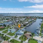 Gulf Access, Dock With Tiki, Heated Pool And Spa, Putting Green - Villa Sunrise Soiree - Roelens