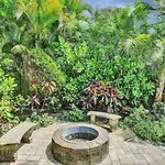 Tropical Oasis - Bbq And Beach-Inspired Nook