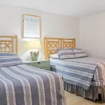 412 Beach Place Condo