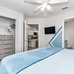Bright & Colorful New Home 10 Min From Rainbow Springs