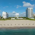 The Singer Oceanfront Resort, Curio Collection By Hilton