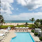 The Singer Oceanfront Resort, Curio Collection By Hilton