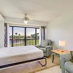 2 Mi To Fort Pierce Jetty Coastal Florida Condo