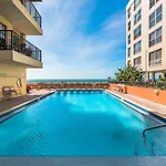 Las Brisas 306