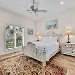 Lucky View Beach House