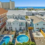 Blue Oasis Beach Vacation Home With Private Pool & Hot Tub