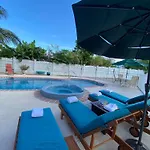 Ocean View With Pool, 4 Bedroom Vila Near Key West