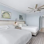 Stunning Studio Apartment Sited The Ritz Carlton