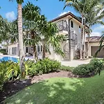 Elegant Waterfront Estate 6Br- 6.5Ba