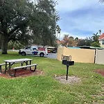 Beautiful Two Master Bedroom Condo In Fort Myers, Venetian Palms Condominium