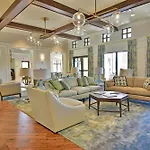 Solara Resort Home, Wooded View Pool 6Br, Modern Decor