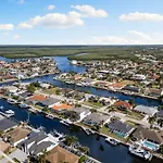 Unique 5 Bed Waterfront Woodbine Ct With Private Pool