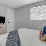 Little Beach House W/ Pool&Spa - 5 Minutes To Vanderbilt Beach
