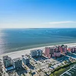 Estero Island 2Br: Gulf Views, Pool, & Bbq Area