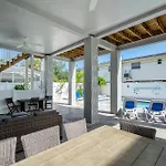 8Br Oasis: 2 Homes, Pools, Walk To Beach, Fam Fun