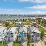 Luxurious Home: Gulf Views, Pool, Elevator