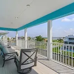 Luxurious Home: Gulf Views, Pool, Elevator